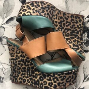 Leopard Wedge sandals